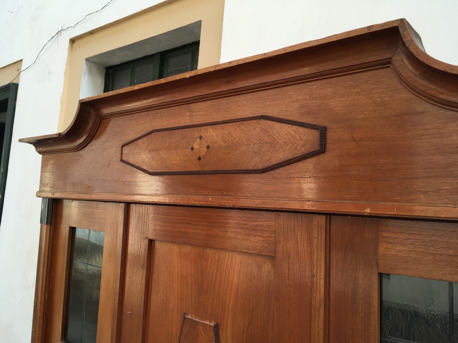 Dielenschrank Jugendstil Glasfelder Kleiderhaken Garderobe