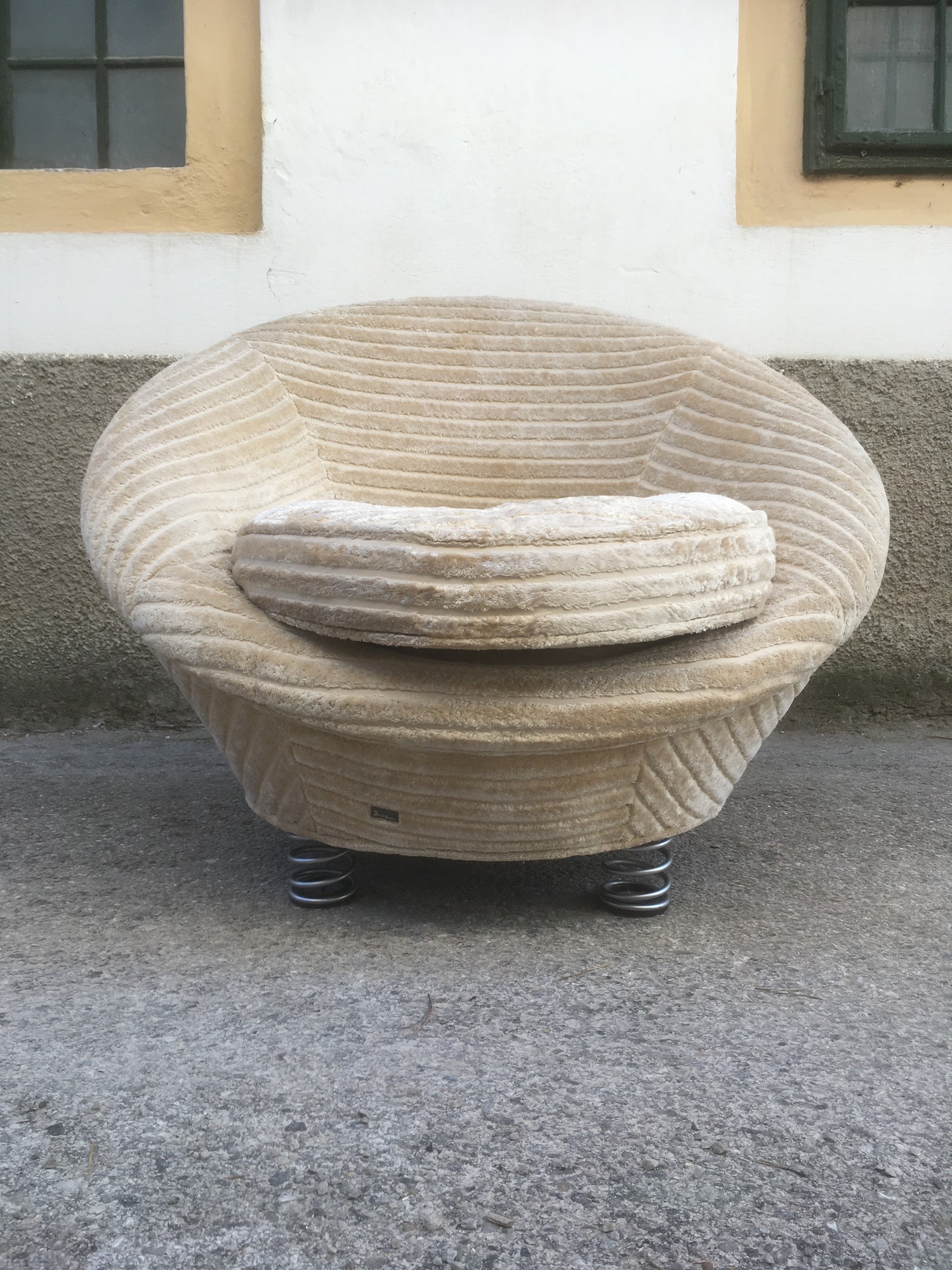 Stuhl Bretz Sofastuhl Designklassiker creme Streifensamt