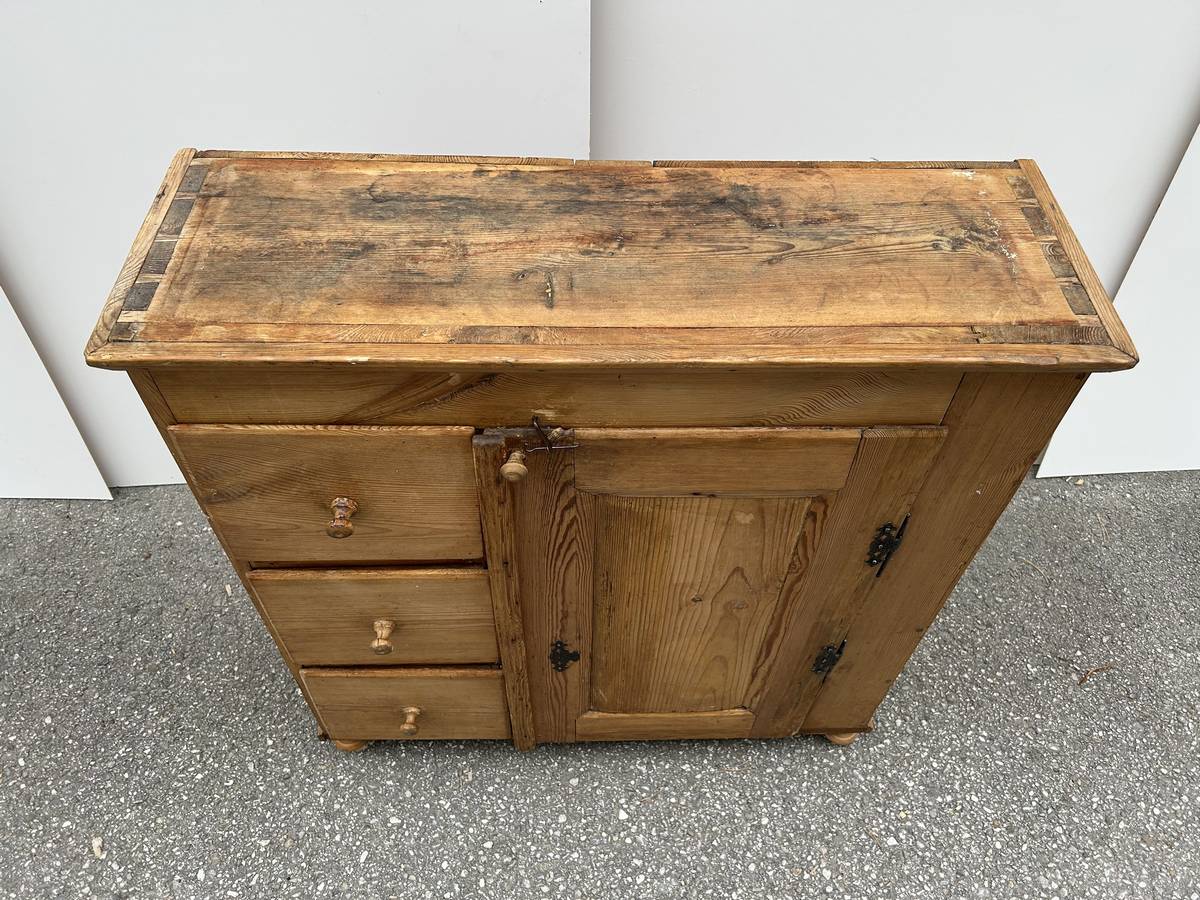 antike Kommode Almhütte rustikal