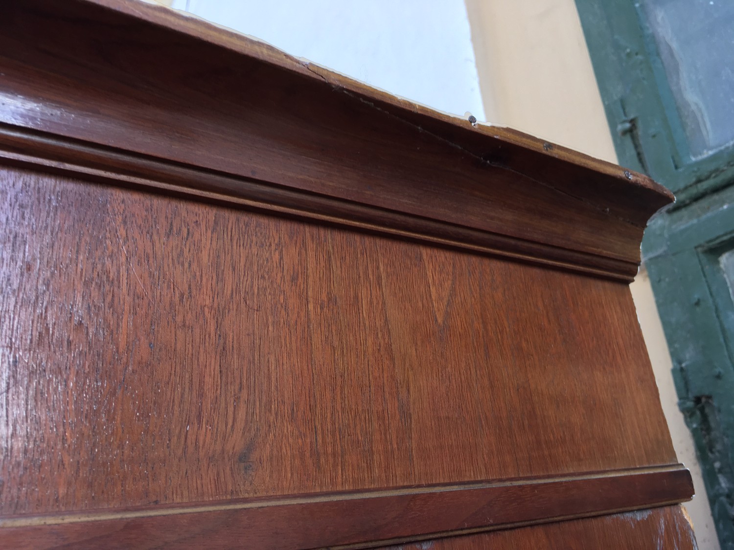 Dielenschrank Jugendstil Glasfelder Kleiderhaken Garderobe