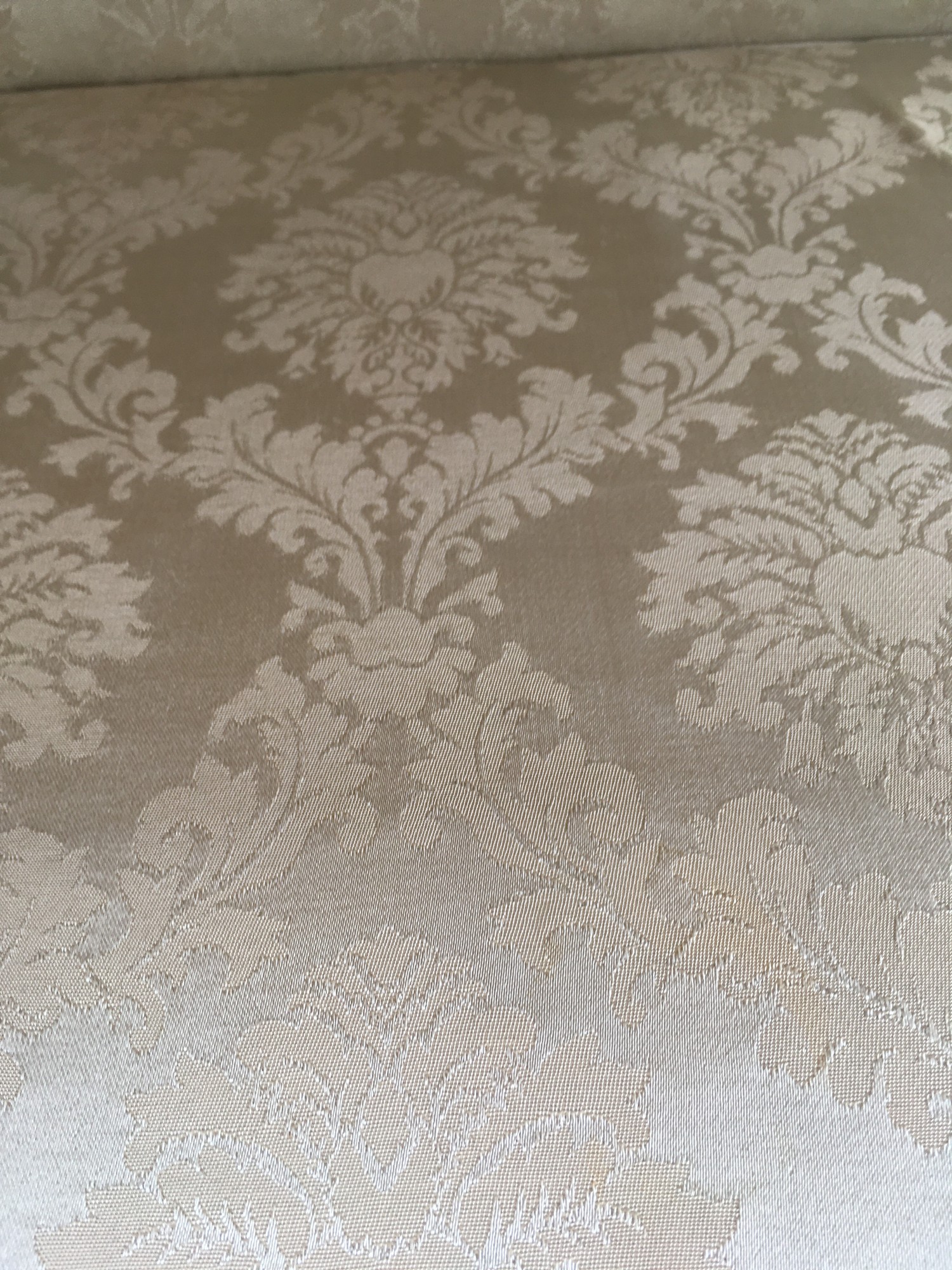 Antiker Schrank Vollholz Möbel Spiegel Tapeziert