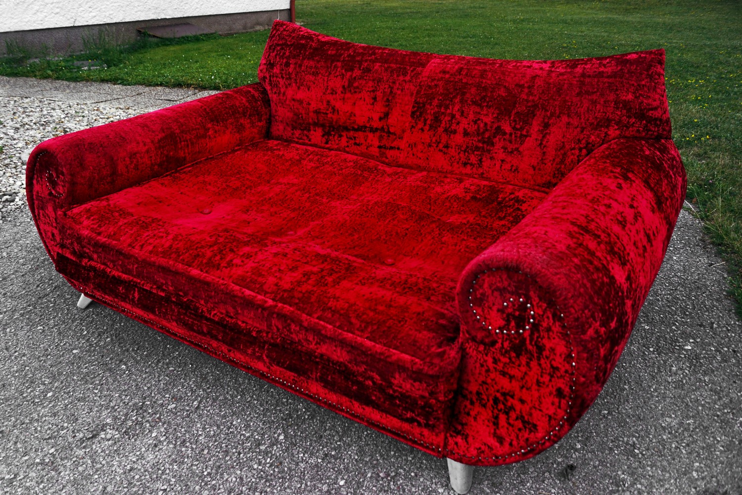 Bretz Gaudi Sofa rot ausziehbar Bettsofa Design