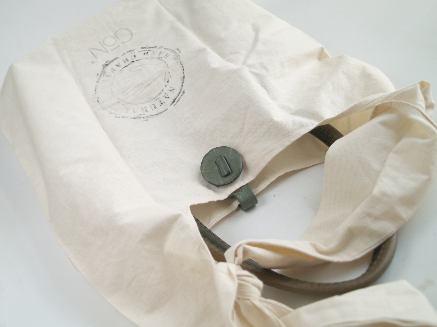 Design Handtasche grün Dustbag