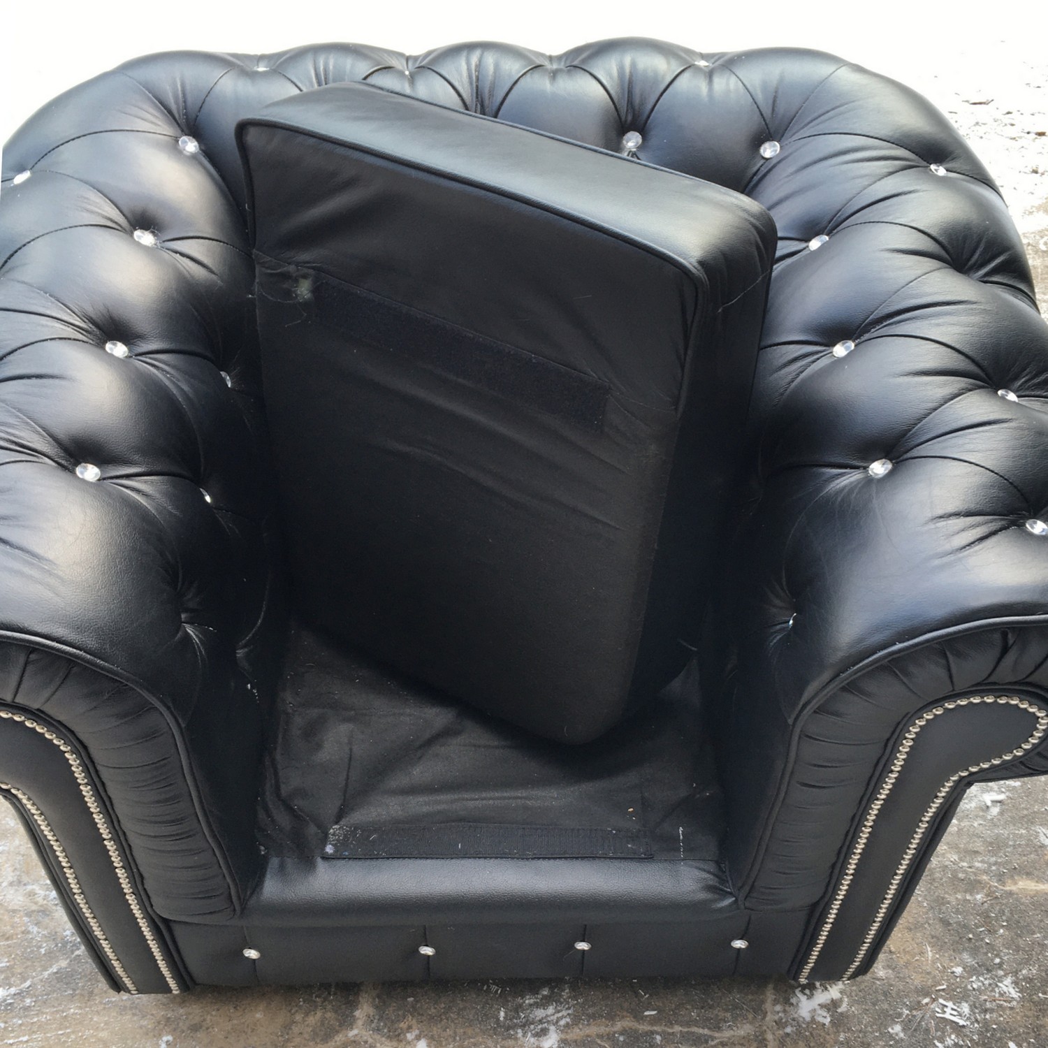 Chesterfield Sessel schwarz Kristallknöpfe Armlehnstuhl Fauteuil Antikstil noir