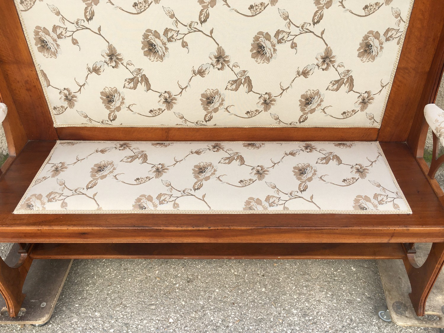 Jugendstil Möbel antik Stoff restauriert