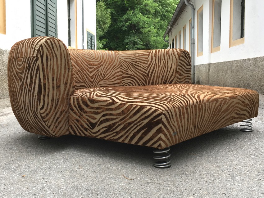 Bretz Loveseat