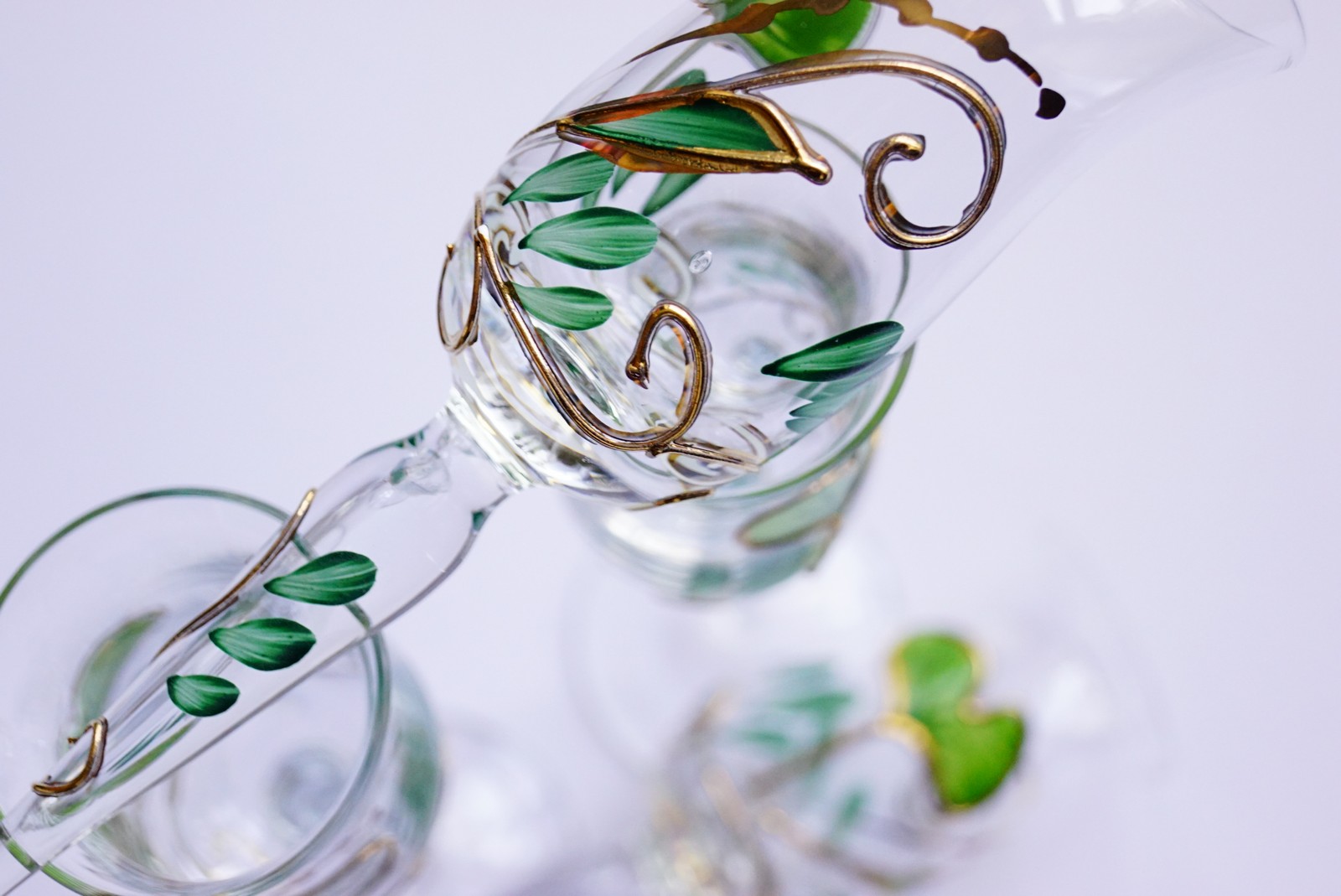 Nagel Kristallgläser grün gold Ginko