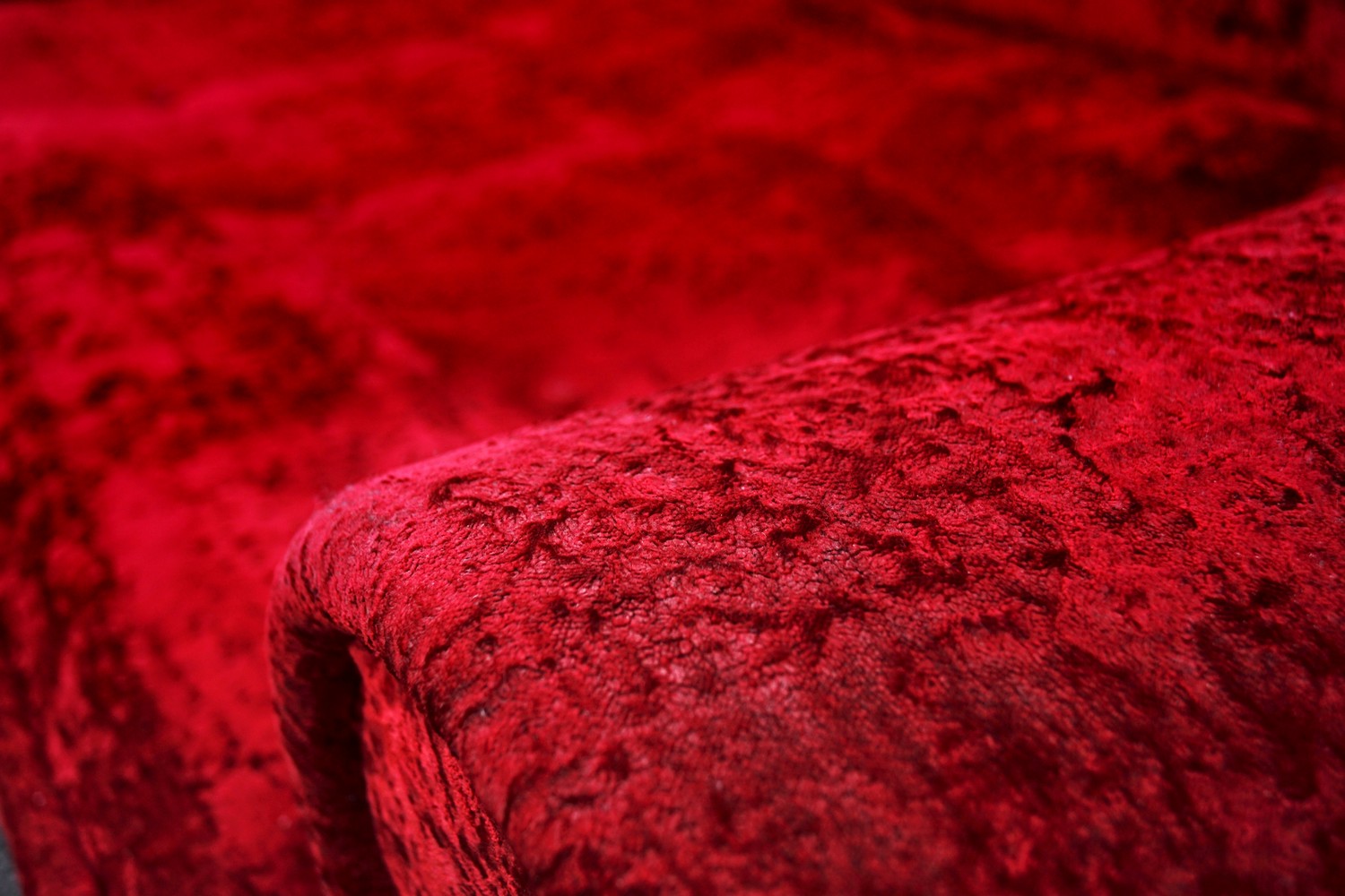 Bretz Gaudi Sofa rot ausziehbar Bettsofa Design Goethes GAlerie