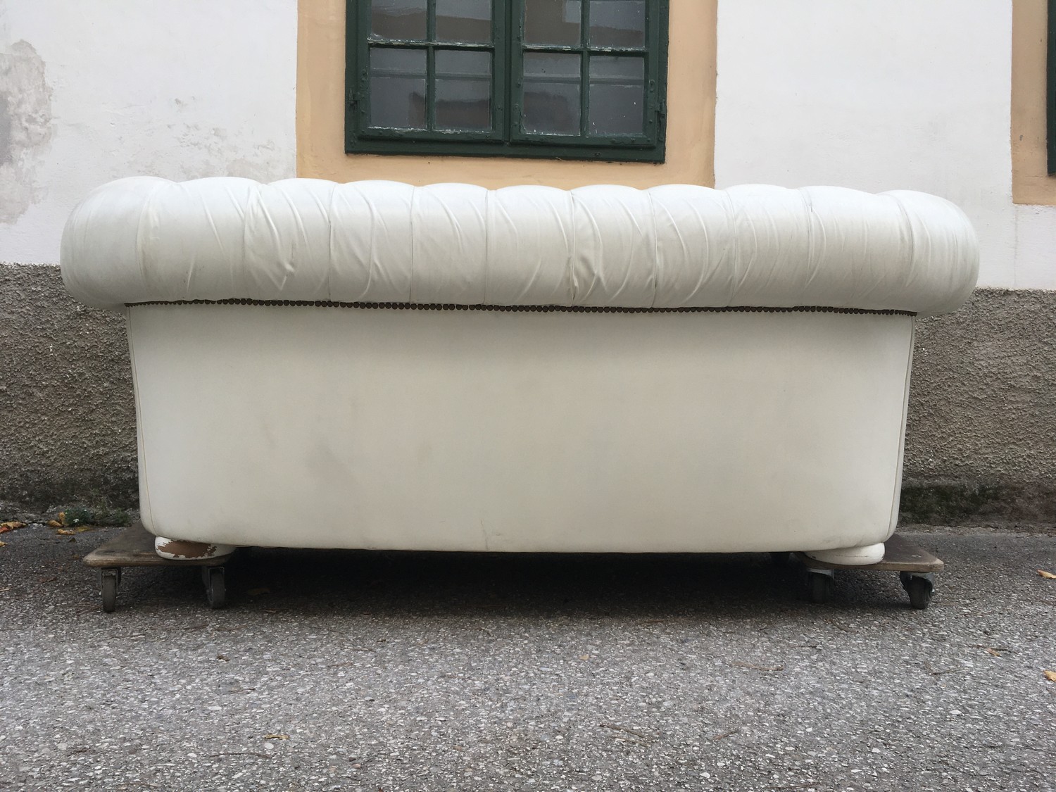 Sofa Couch Chesterfield Leder creme weiß Clubsofa Dreisitzer