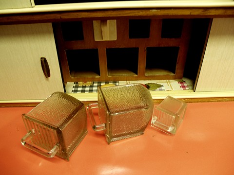 Buffet Schütten Schrank