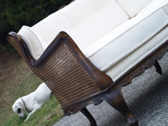 Sofa geschwungen 