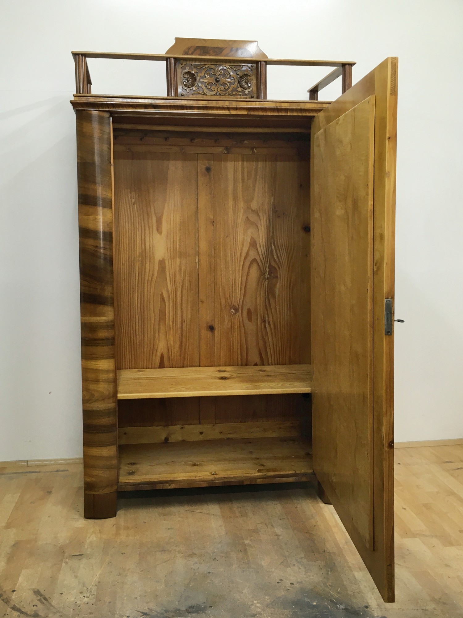 Biedermeier Kasten