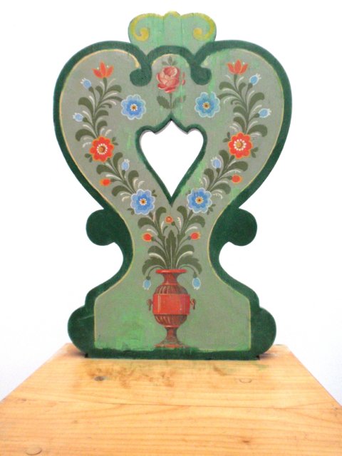 Stuhl bemalt Tisch Landhaus bemalt grün Sessel Herz Jogltisch Bauernstube