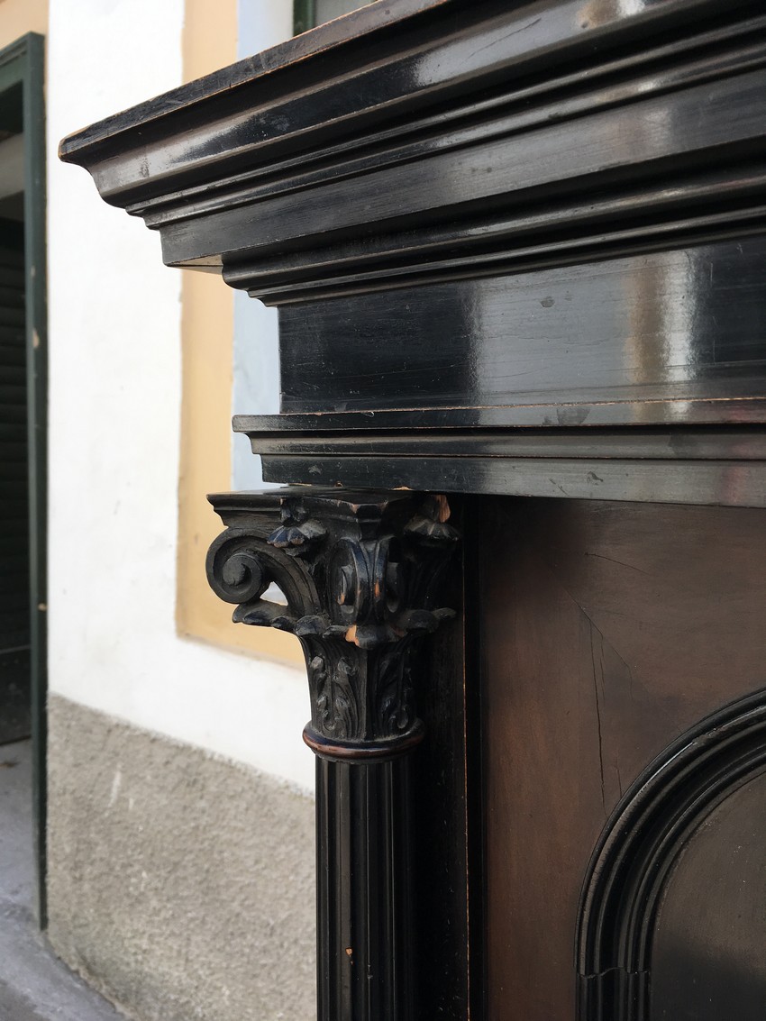 Schrank antik Gründerzeit Akanthusblätter Bücherschrank