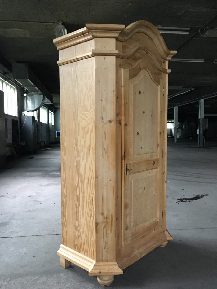 Kleiderschrank Weichholz