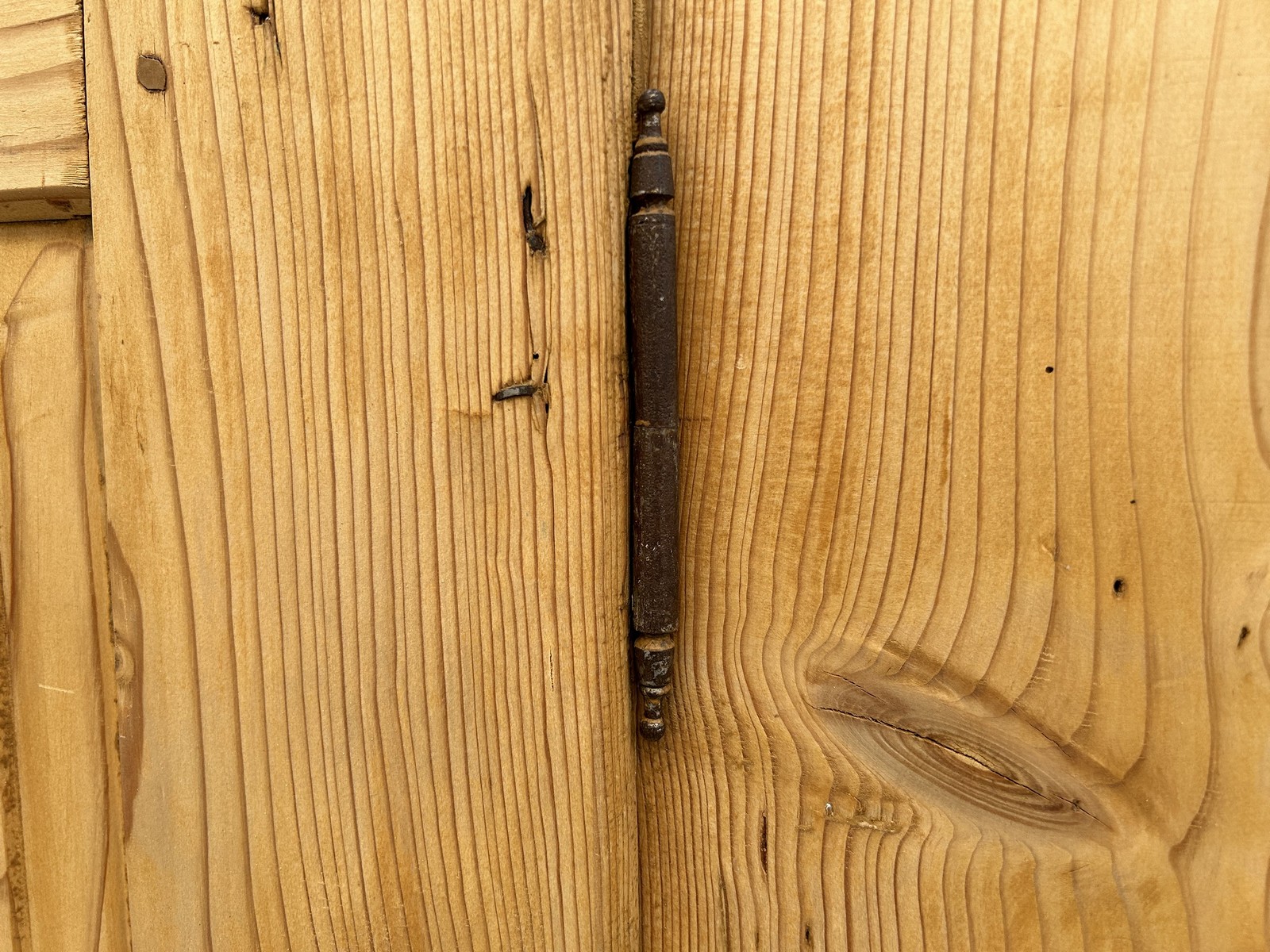 Antiker Bauernschrank Weichholz Kleiderschrank 1-türig