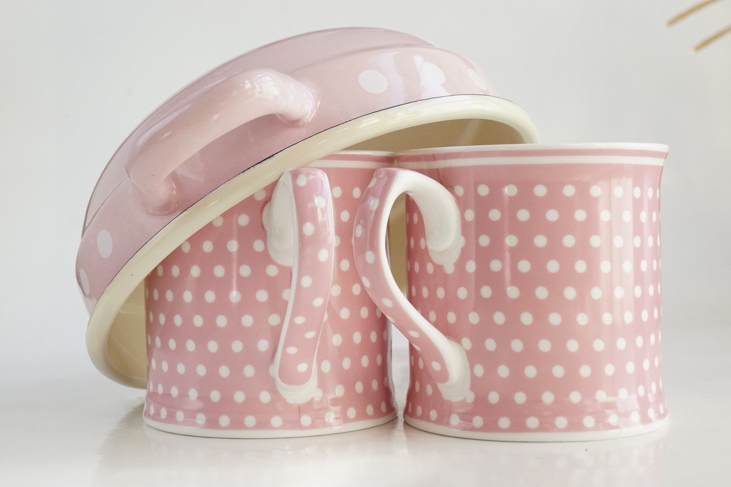 Teetasse Kaffeebecher groß Porzellan Polka Dots pink rosa Isabelle Rose 380 ml