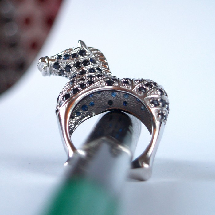 Ring 925 Silber Schmuck Saphir Pferd Edelsteine handgefertigt Rubin Reiter