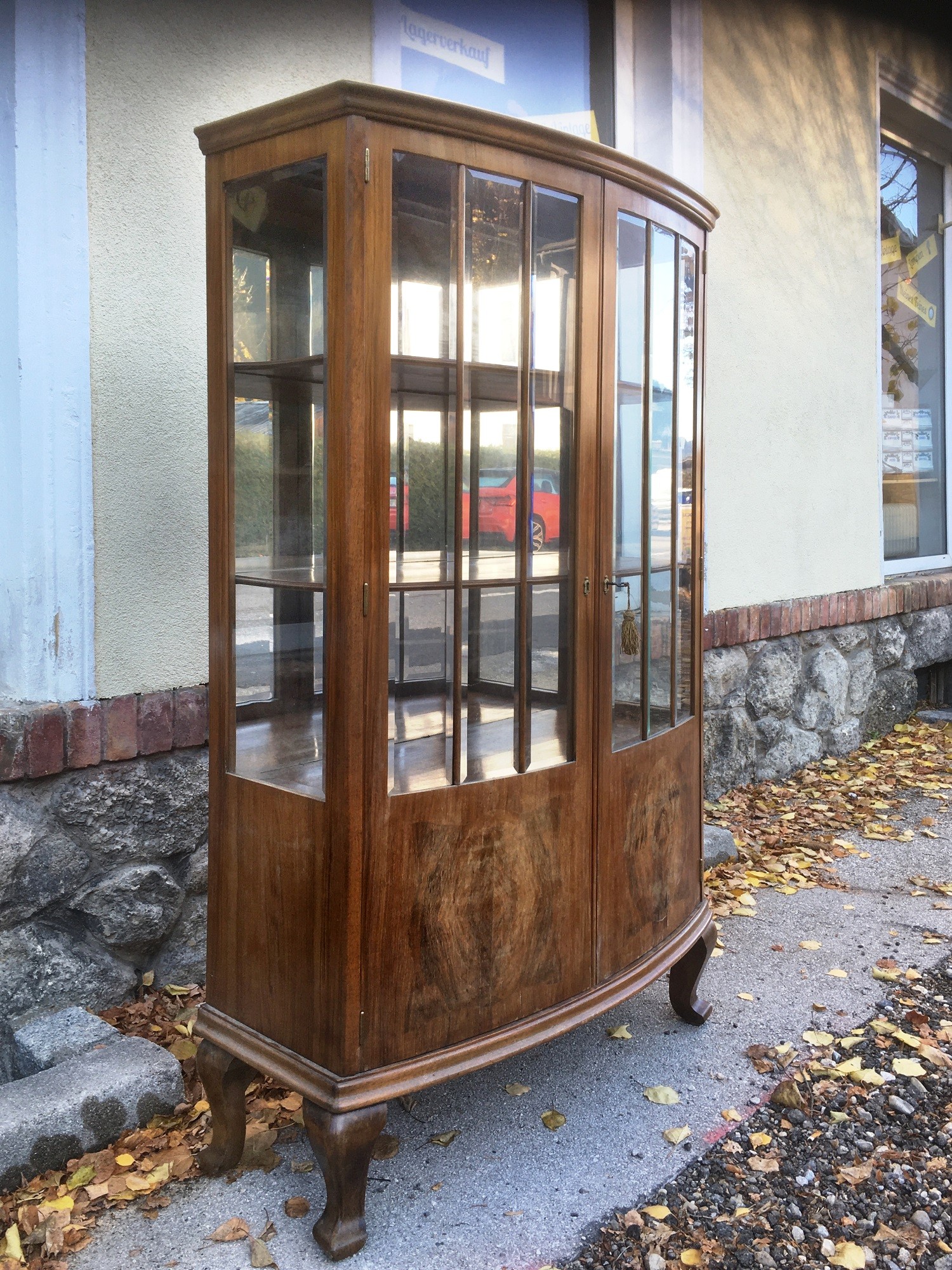 Vitrine Schrankvitrine Vitrinenschrank antik Schrank Art Deco Jugendstil dreiseitig verglast