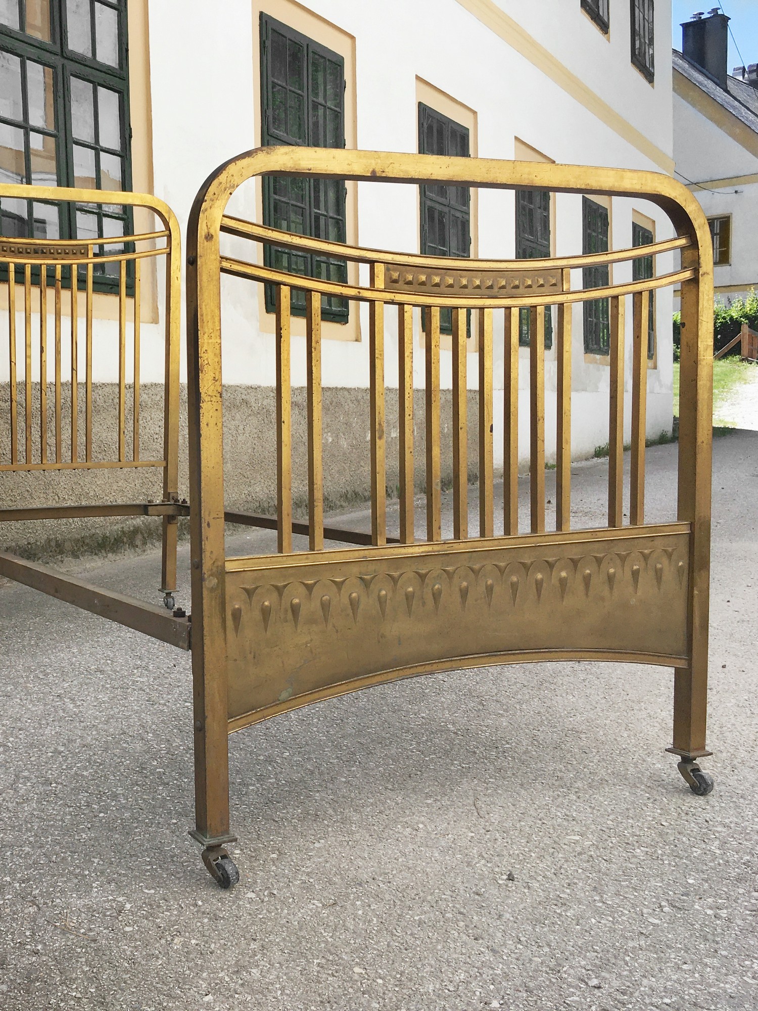 Messingbett Original Jugendstil Bettrahmen golden antik Bett Messing