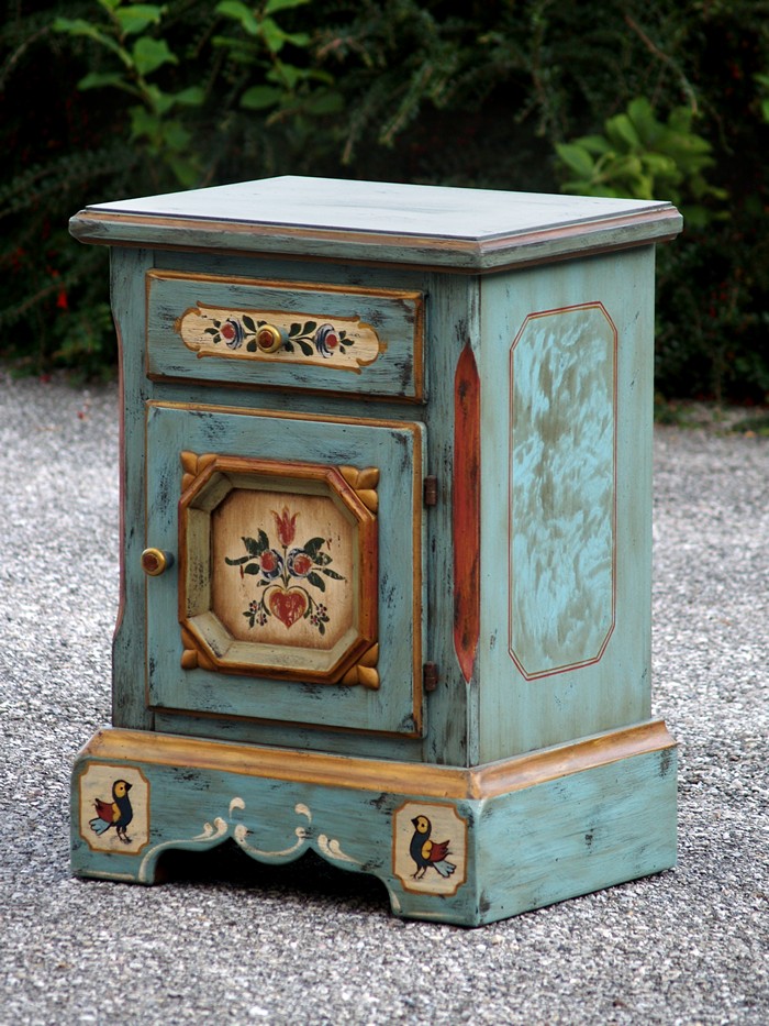 Voglauer Nachtschrank Anno 1700