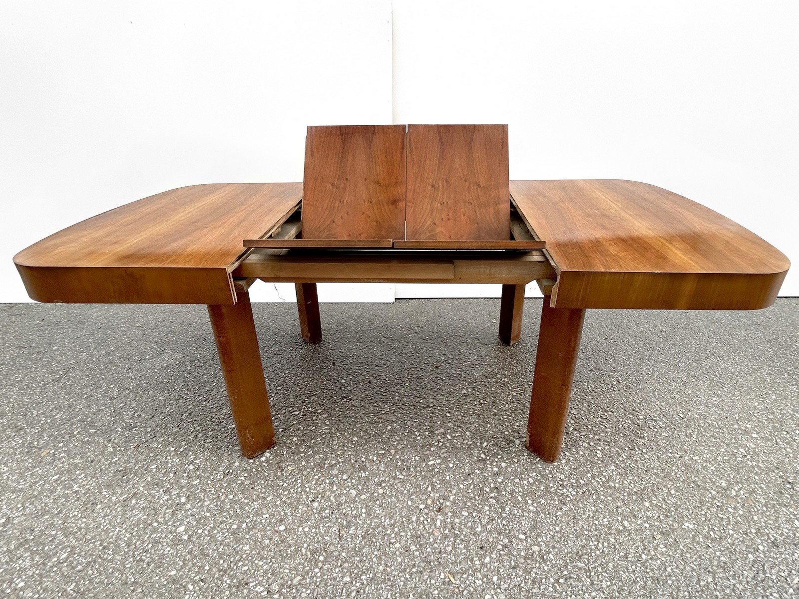 artdeco tisch antik ausziehbar nuss art deco Speisetisch massivholz antiquität brutalistisch Refugiumstisch