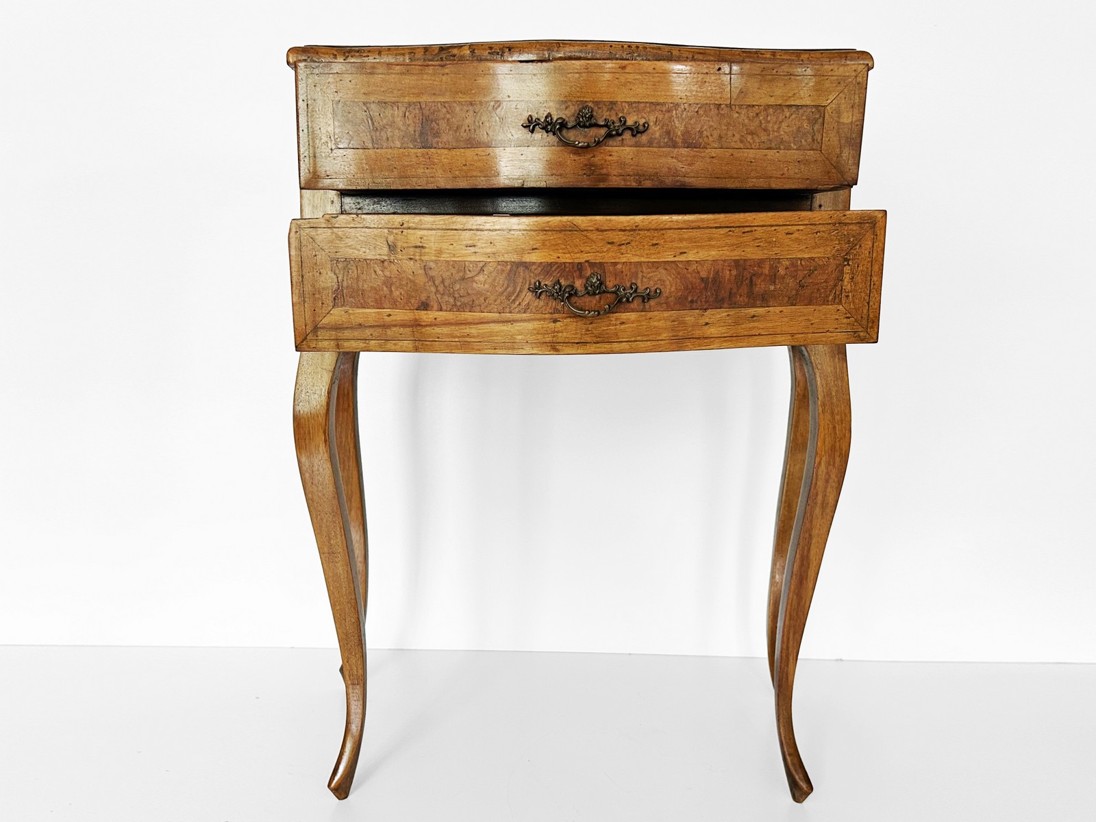 Barock Kommode antik Nussholz Massivholz Antiquität