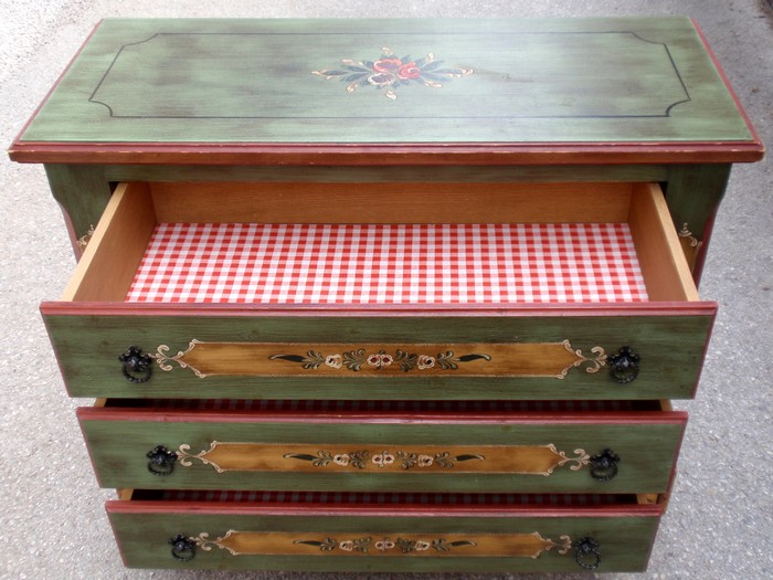 Voglauer Kommode handbemalt