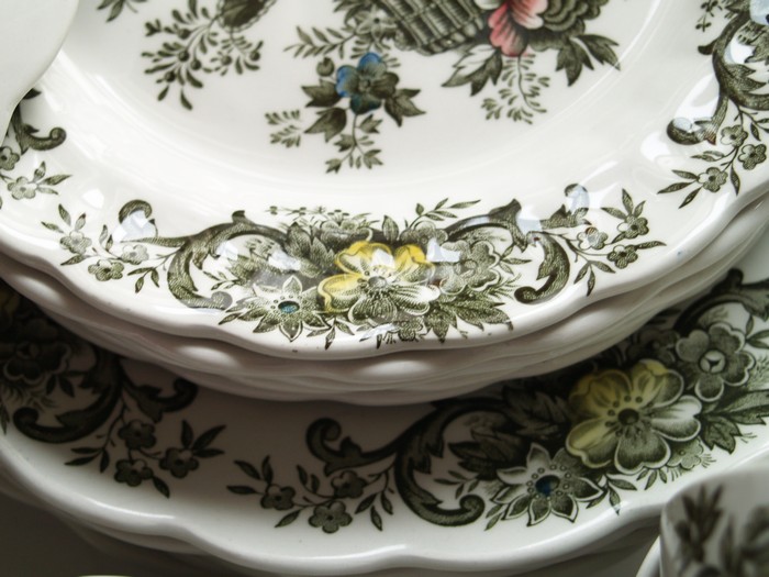 Staffordshire Ridgway Old English Bouquet Suppen-Teller grün