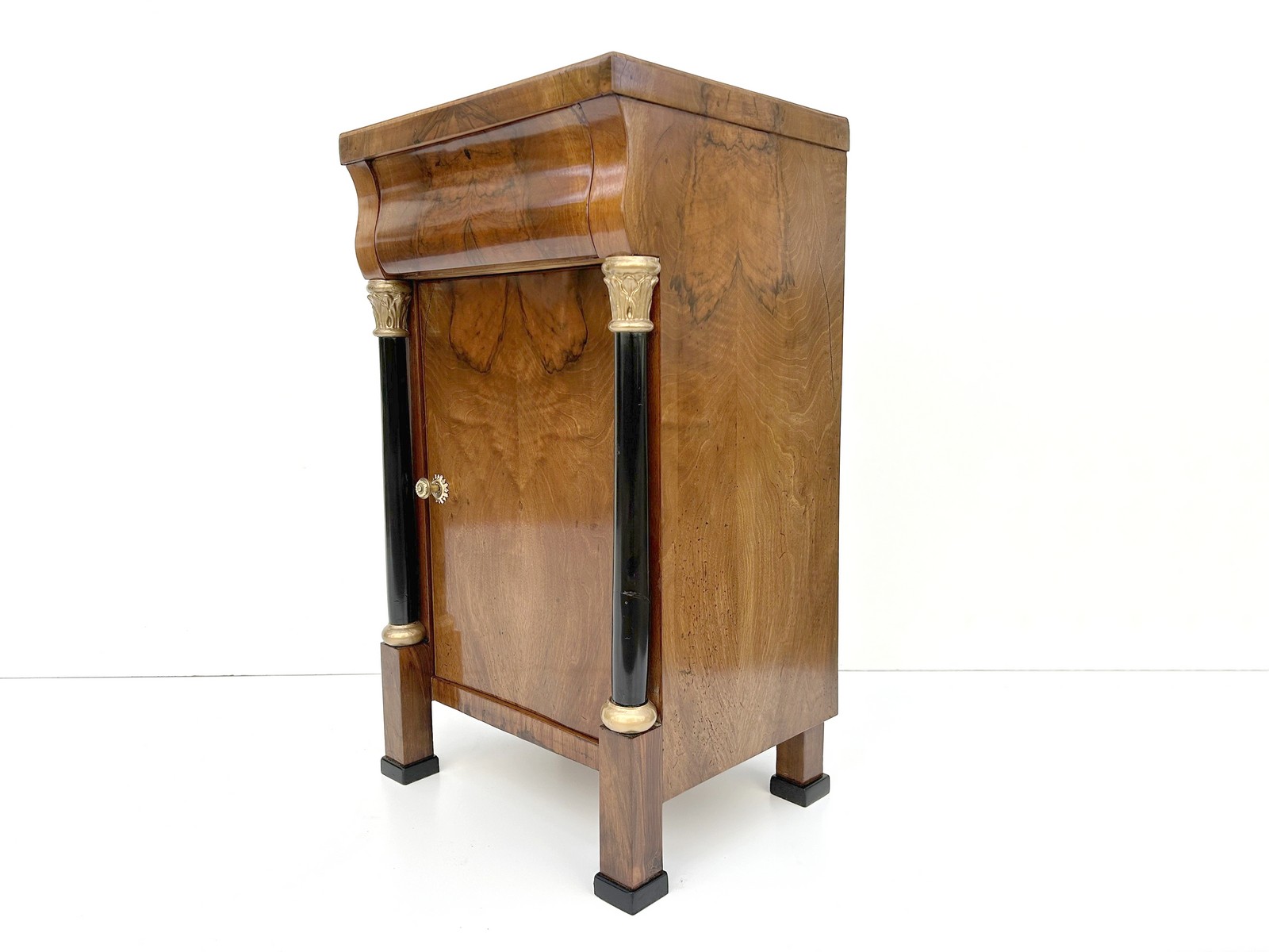 antike Möbel Biedermeier Kommode Nuss restauriert shipping USA worldwide