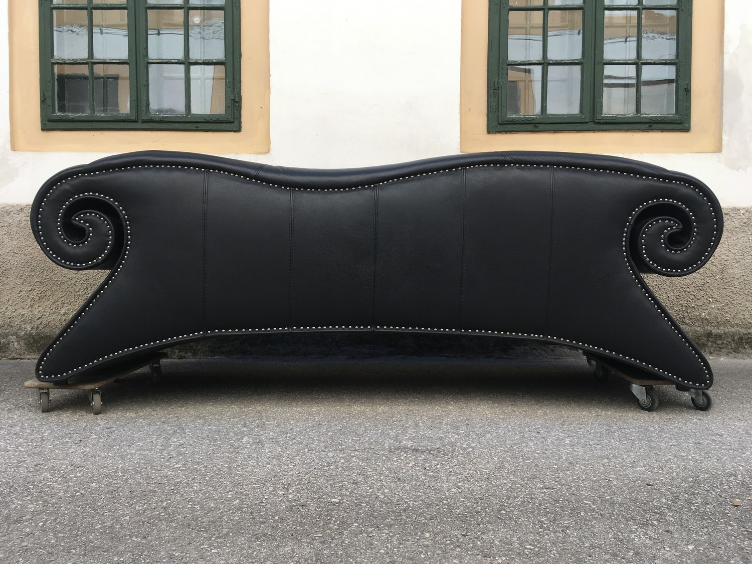 Design Sofa Original noir Bretz gebraucht neuwertig Film Requisite Nachhaltig Möbel kaufen