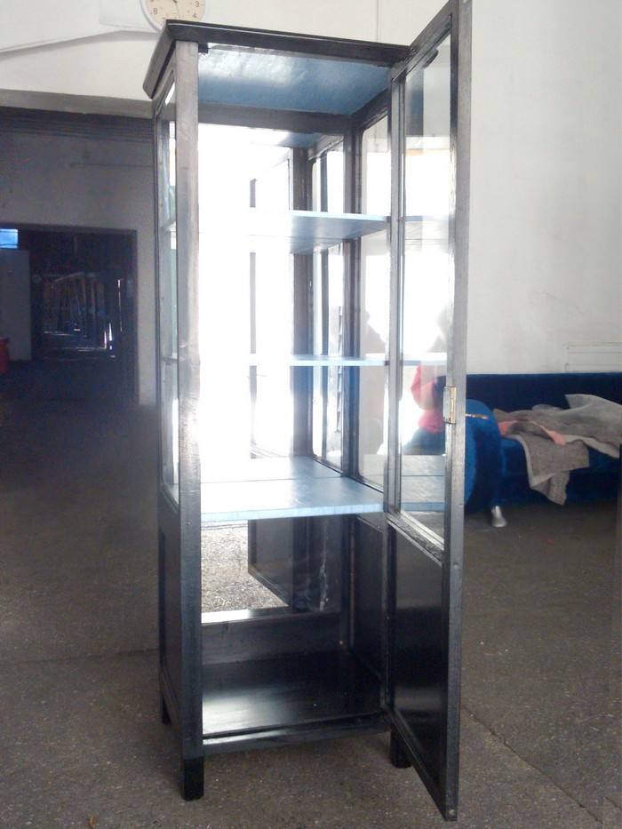 Vitrine Jugendstil schwarz