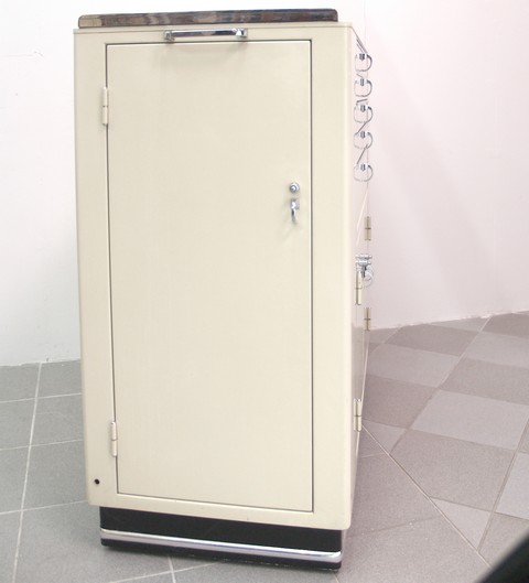 Metallkommode Midcentury Arztschrank