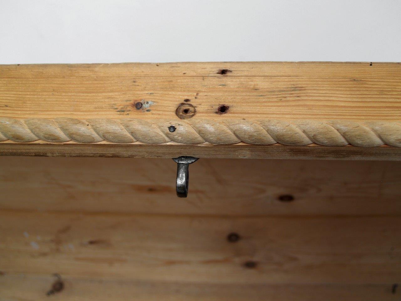 Bauerntruhe antik Naturholz 1840-1880 Massivholz Bauernmöbel Hotel Ladenausstattung