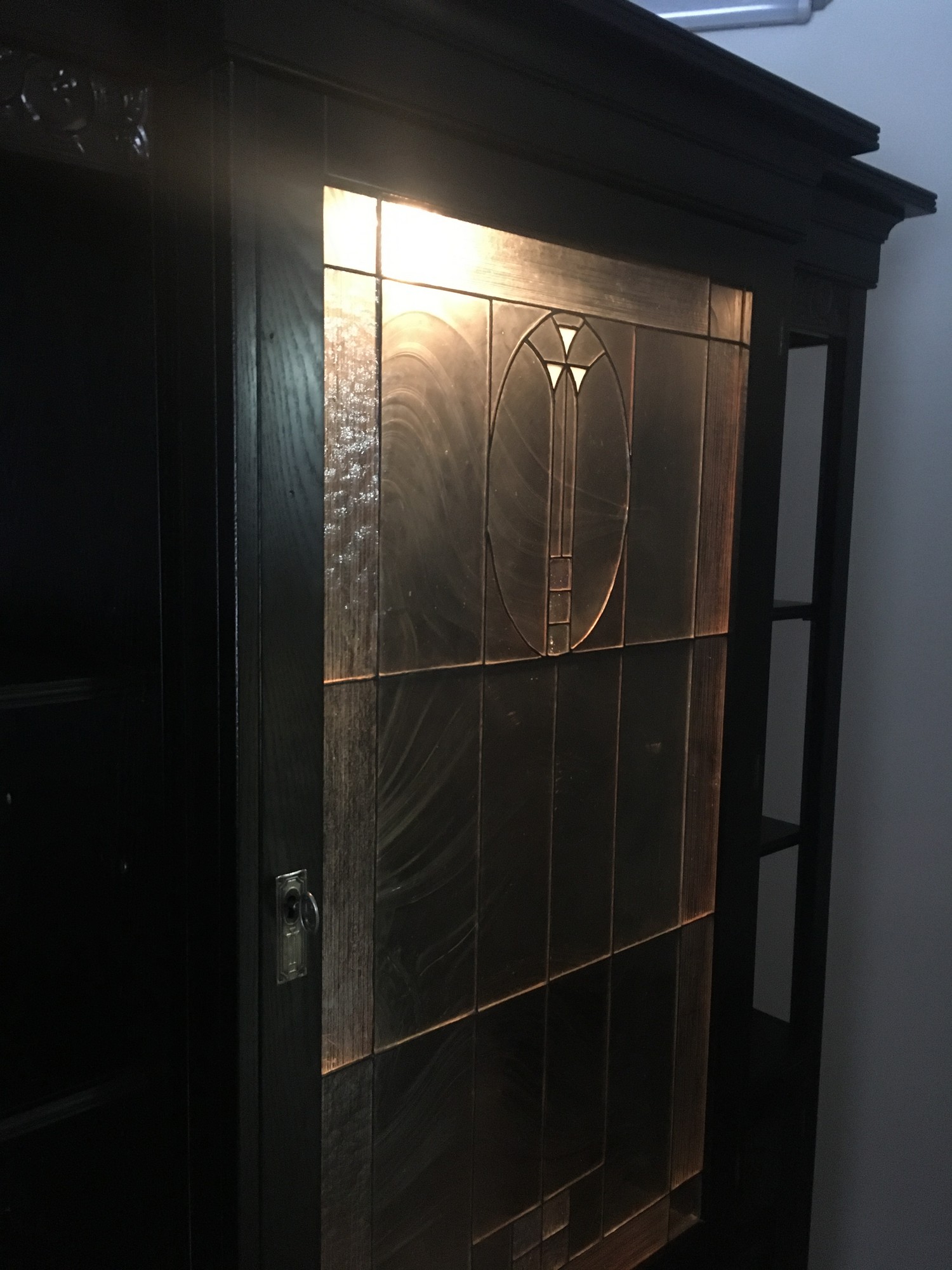 Schrank Jugendstil Buffet dreiteilig Anrichte schwarz Bleiverglasung Selva