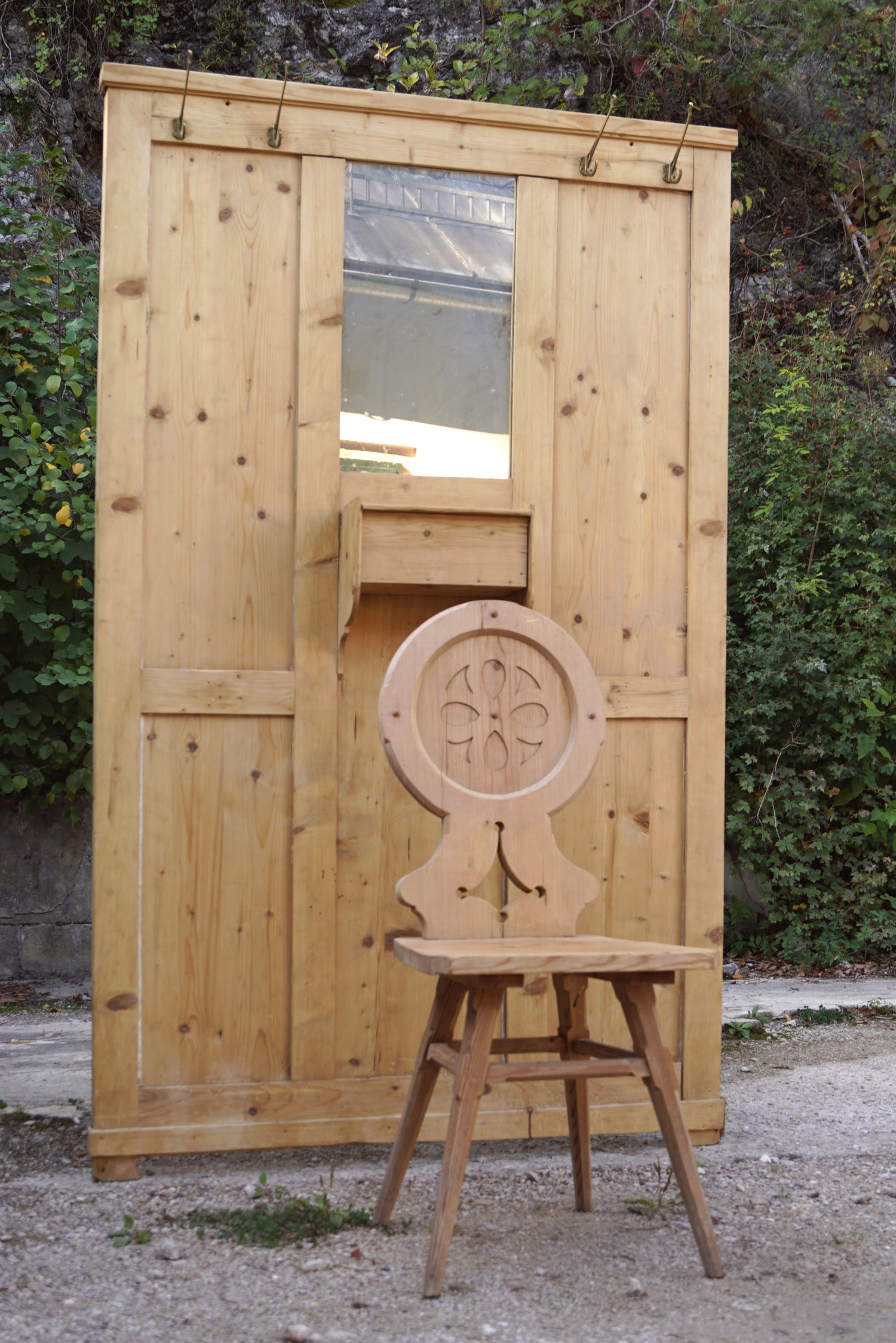 Garderobe antik Bauernmöbel Landhaus Wandpaneel Bauernmöbel Spiegel Wandpaneel rustikal Altholz Möbel kaufen Weichholz