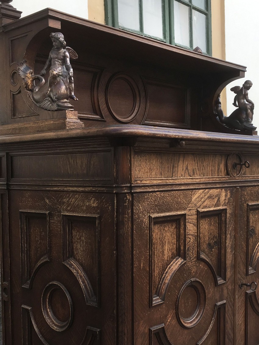 Kommode antik Schnitzwerk Engel Renaissance Barock Schrank Anrichte Möbel