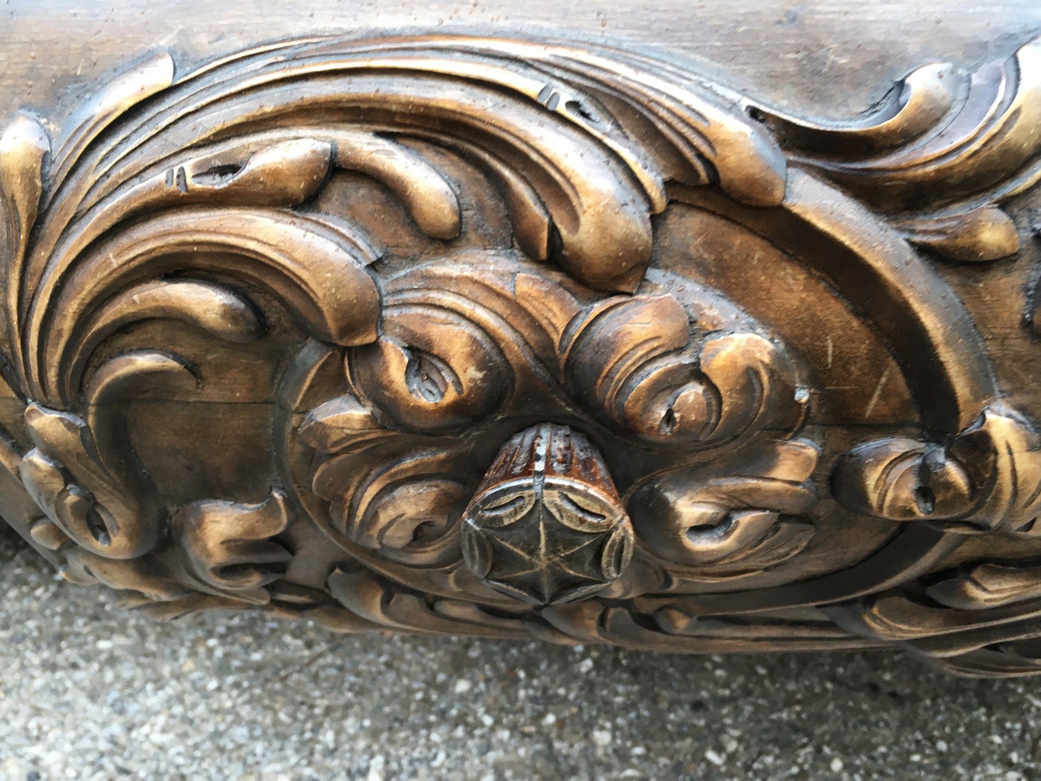 Satan Kasten Möbel Schrank Vollholz