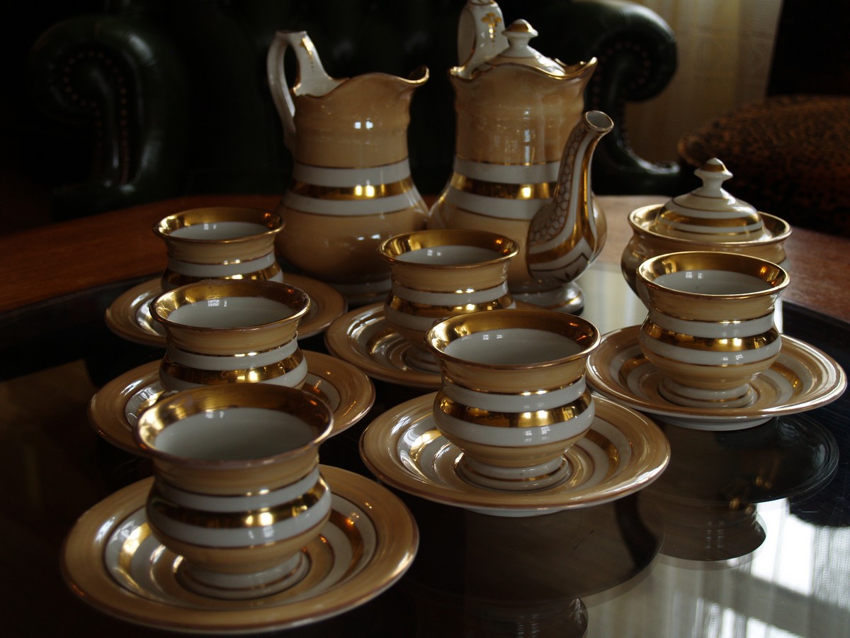 Porzellan golden antik