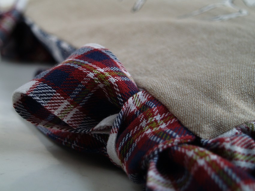 Stuhlkissenhülle Landhausstil Hirsch Leinen kariert rot Clayre Eef