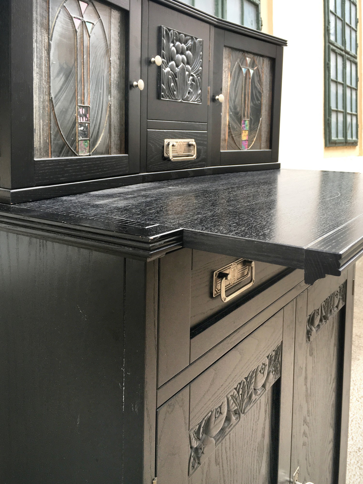 Jugendstil Vertiko Barschrank Stilmöbel schwarz Bleiverglasung SELVA Italy Kommode