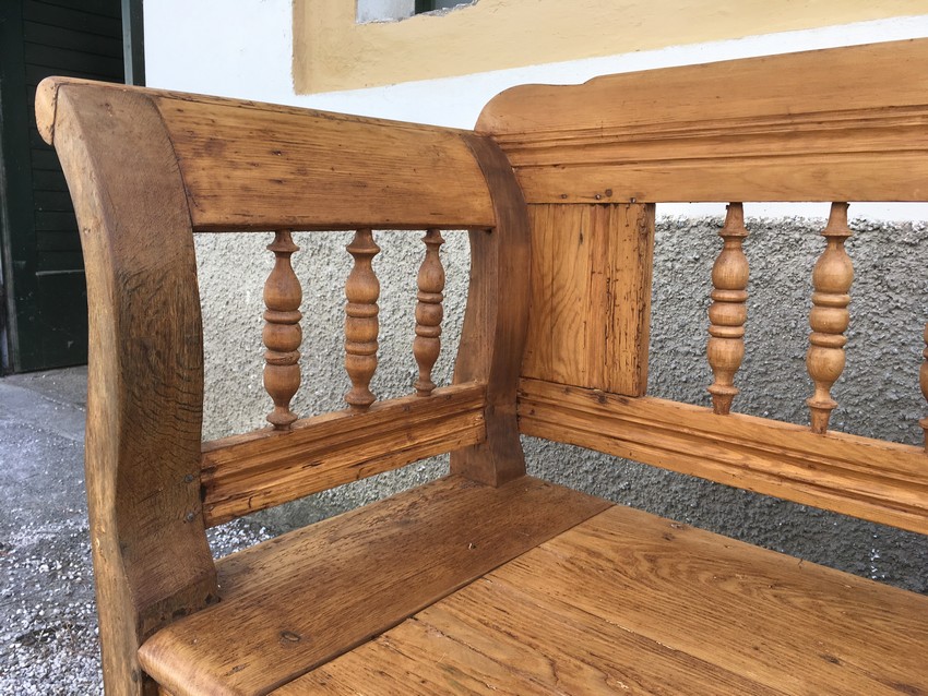 Kuechensitzbank mit Truhe antik