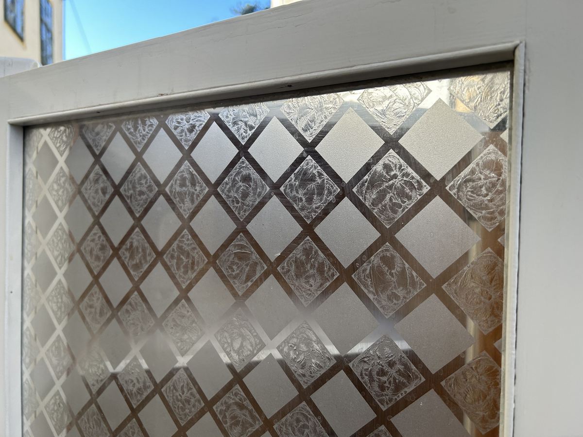 Omas Küchenschrank Vintage Eisblumenglas