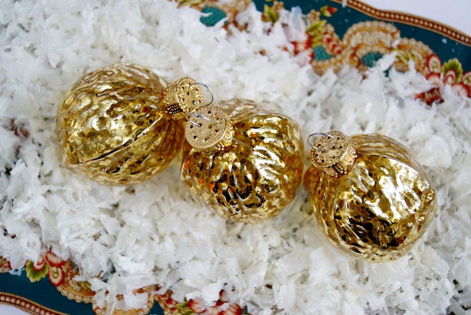 Christbaumkugel Glas mundgeblasen handgemacht lauscha Bauernweihnachtsbaum Nüsse