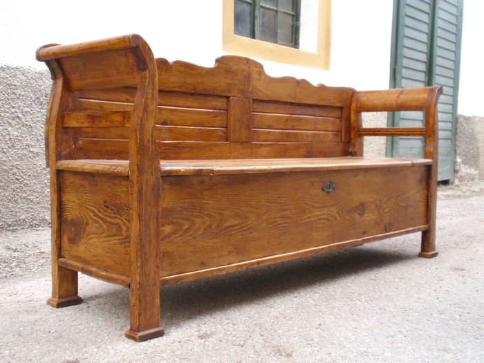 Kuechenbank mit Truhe antik