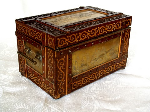 antike Truhe