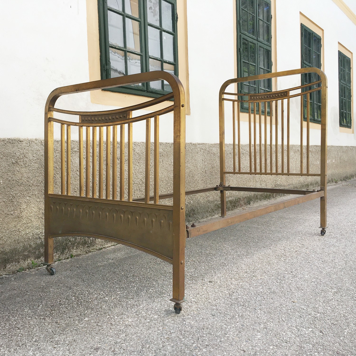 Messingbett Original Jugendstil Bettrahmen golden antik Bett Messing