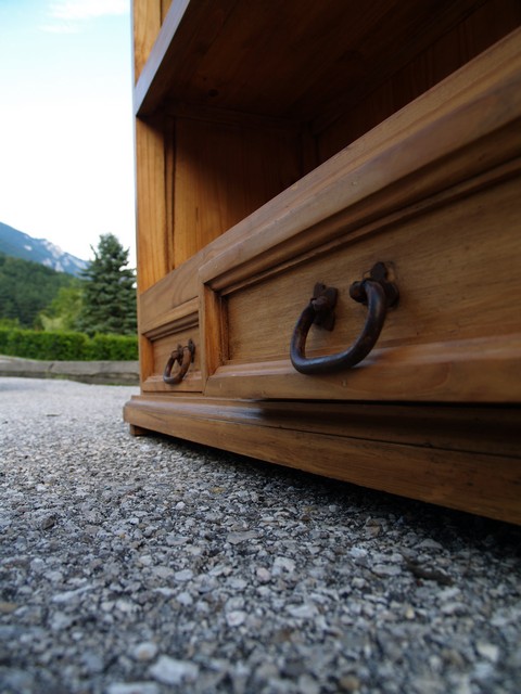 Bücherschrank Vollholz Antikstil