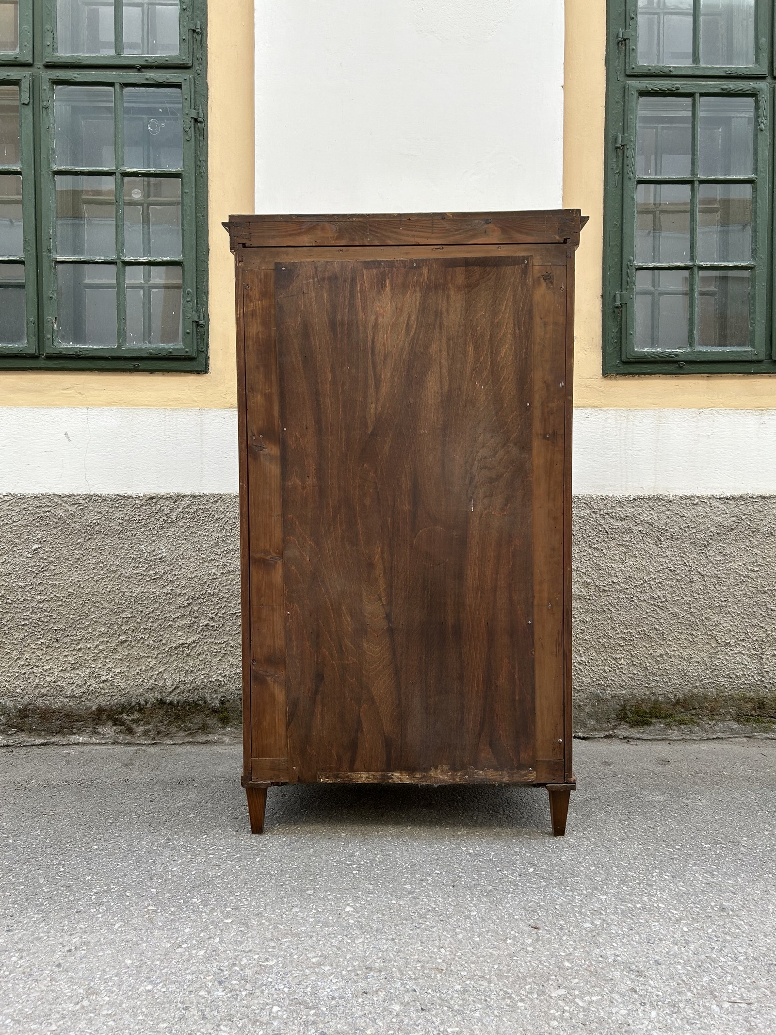 Vitrine Biedermeier Vitrinenschrank antik Kirsch zierlich