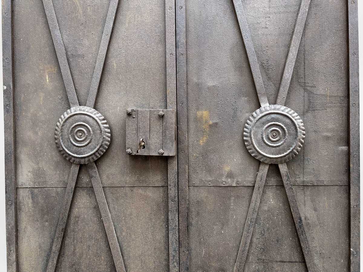 Metalltür antike Eisentür 1820 Barock
